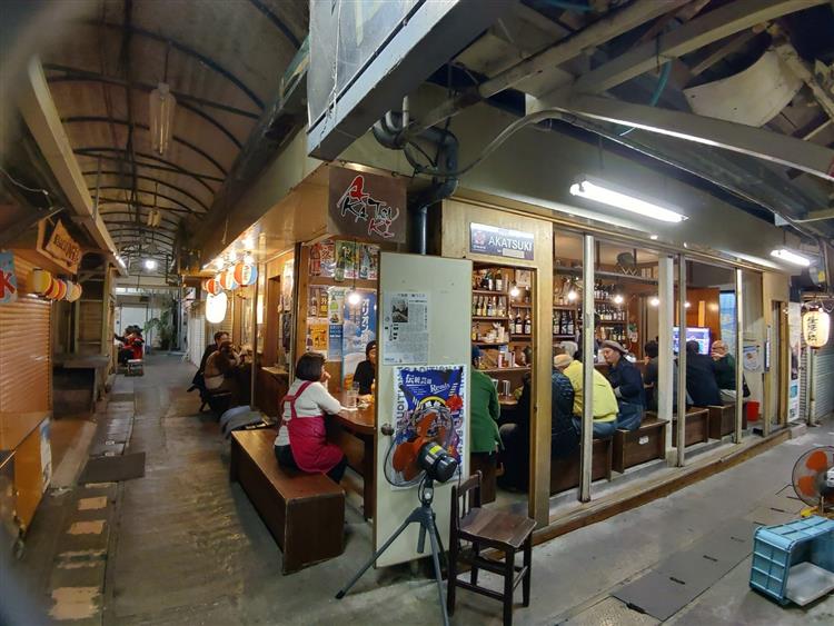 栄町市場商店街