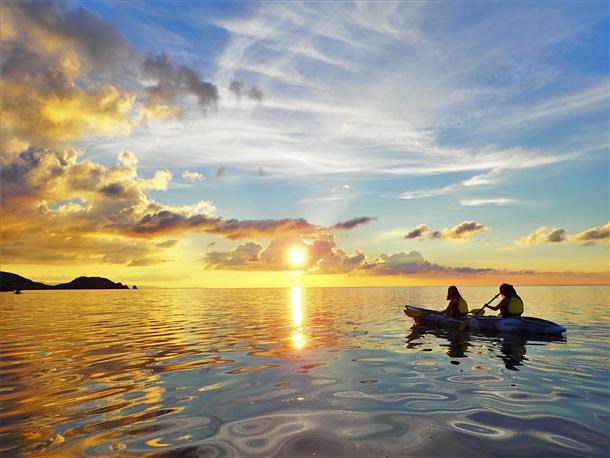 【石垣島／底地(すくじ)ビーチ開催／約2.5時間】サンセットカヤック