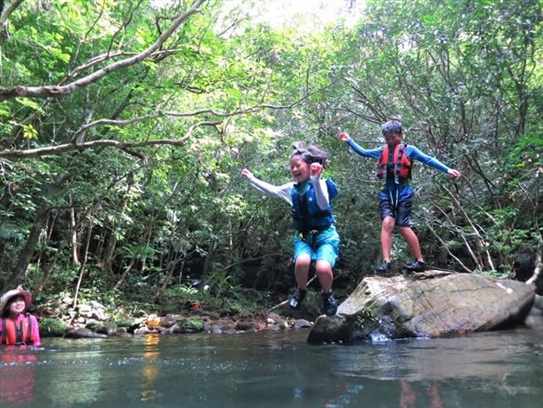 【石垣島or西表島発／西表島開催／1日】マングローブカヤック&キャニオニング