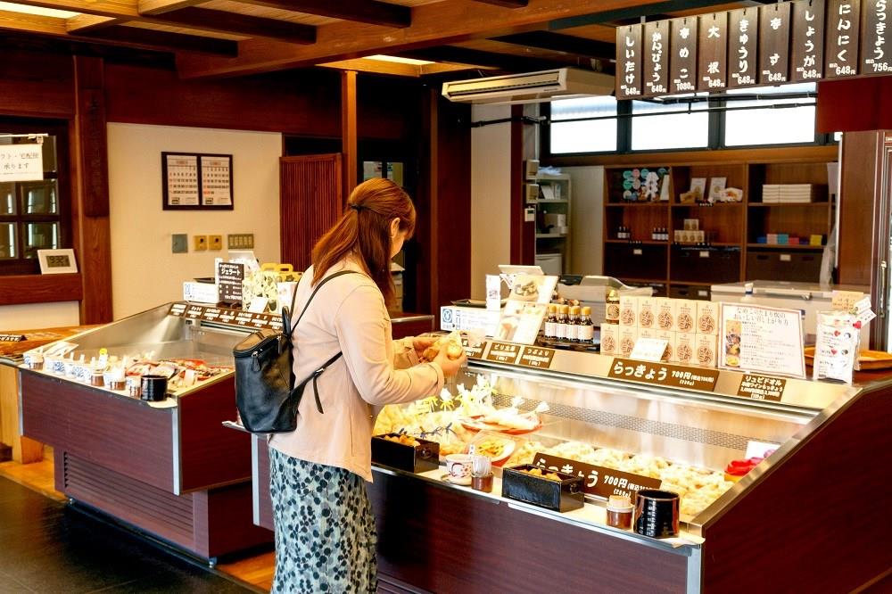 上澤梅太郎商店　内観