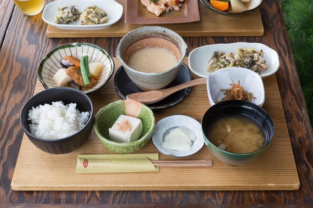 御厨　とろろ汁御膳