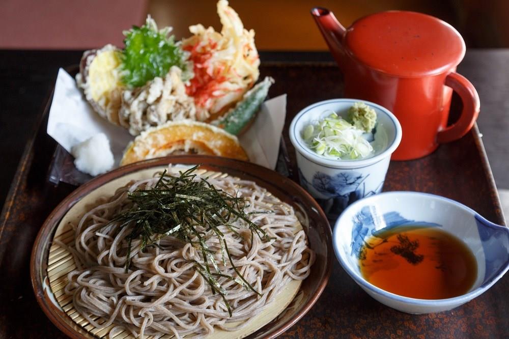報徳庵　天ざるそば