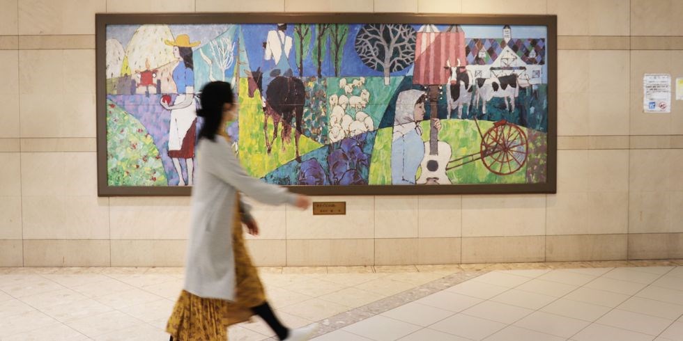 ここにも、そこにも。駅ナカでアート散策