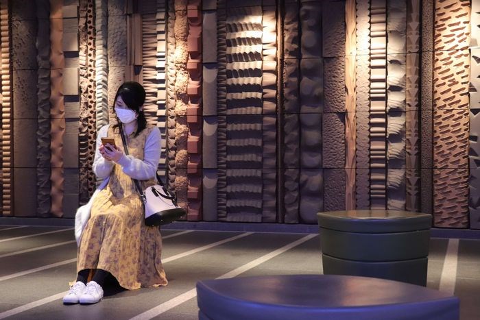 ここにも、そこにも。駅ナカでアート散策