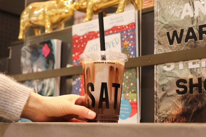 駅ナカのグルメ、どれにする