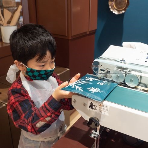 子どもと一緒に「私の白い恋人」制作体験の記事イメージ