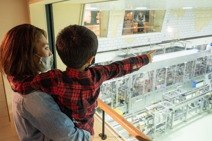 人気の理由がコレ！白い恋人パーク 工場見学の魅力の記事イメージ