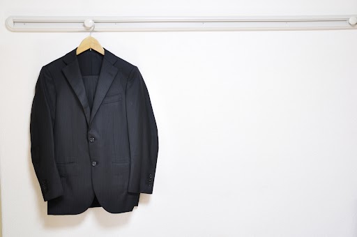 カジュアルなジャケットなどが1枚あれば一石二鳥