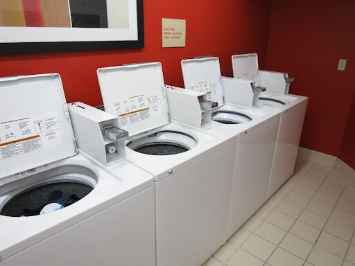 長期滞在ならコインランドリーの確認をお忘れなく